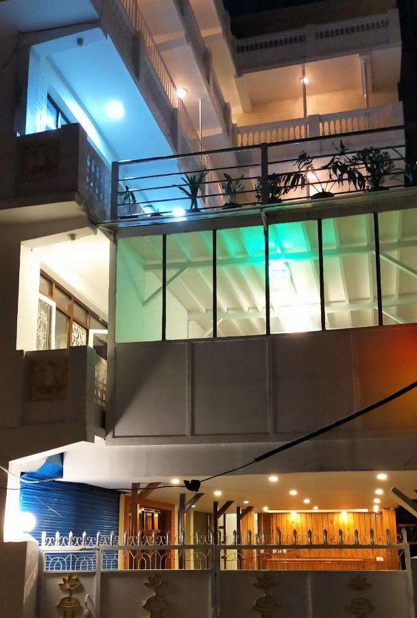 Hotel Shree Tara Katmandu Dış mekan fotoğraf