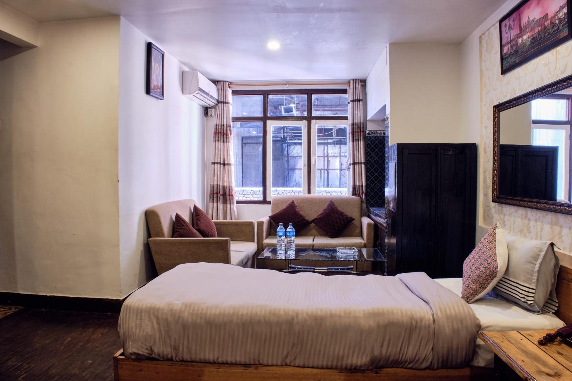 Hotel Shree Tara Katmandu Dış mekan fotoğraf